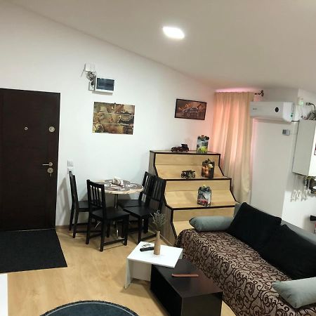 Serban Home Arenele Romane Marius Nasta Bucarest Extérieur photo